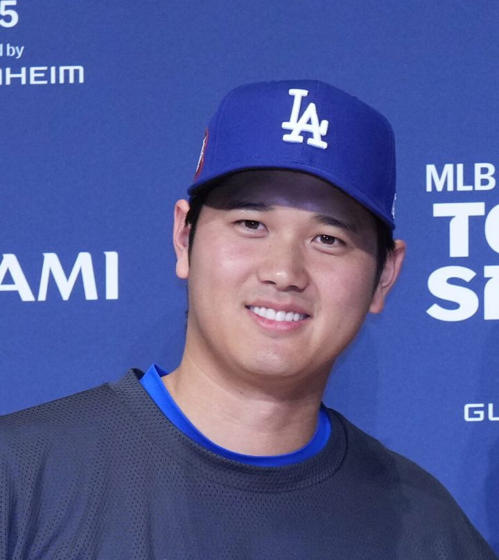 米大リーグのワールドシリーズ（WS＝7回戦制）第3戦は27日、延長十八回にドジャースがフリーマンの本塁打で6―5でサヨナラ勝ちするという、文字通りの「激闘」となりました。ドジャースは対戦成績を2勝1敗としました。