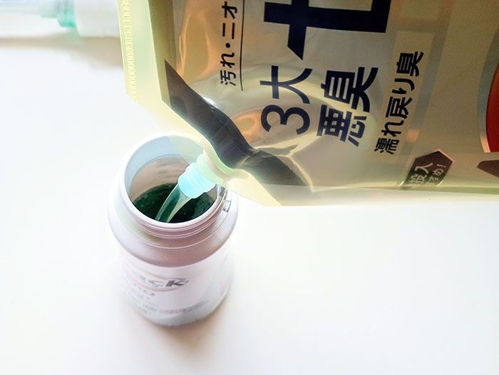 クリアファイルは「そのまま捨てちゃダメーーー！」ハサミで少し切るだけで、家じゅうで大活躍のアイテムに！