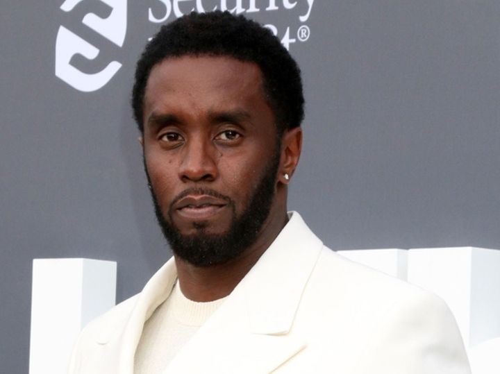 性的暴行などで有罪となった元大物音楽プロデューサー、ショーン・コムズの釈放予定日が発表 （C）AFLO width=