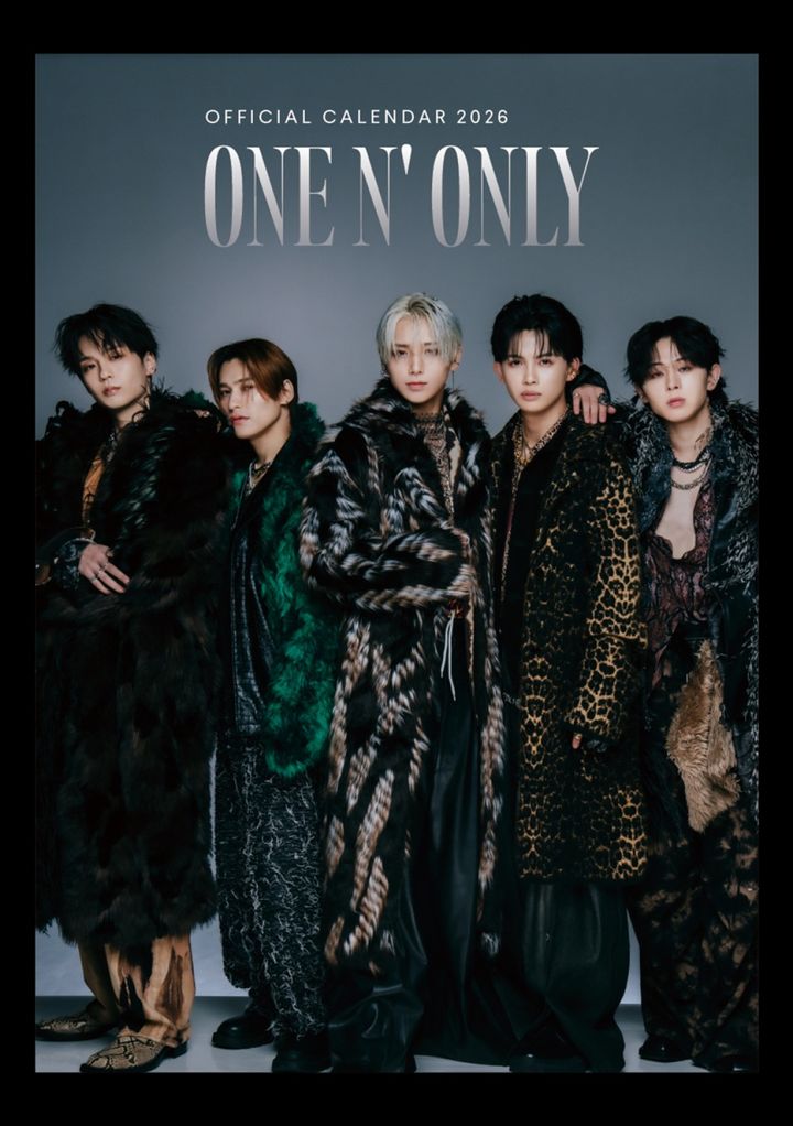 「ONE N’ ONLY OFFICIAL CALENDAR 2026」表紙カット（表）KING ver. （C）SDP width=