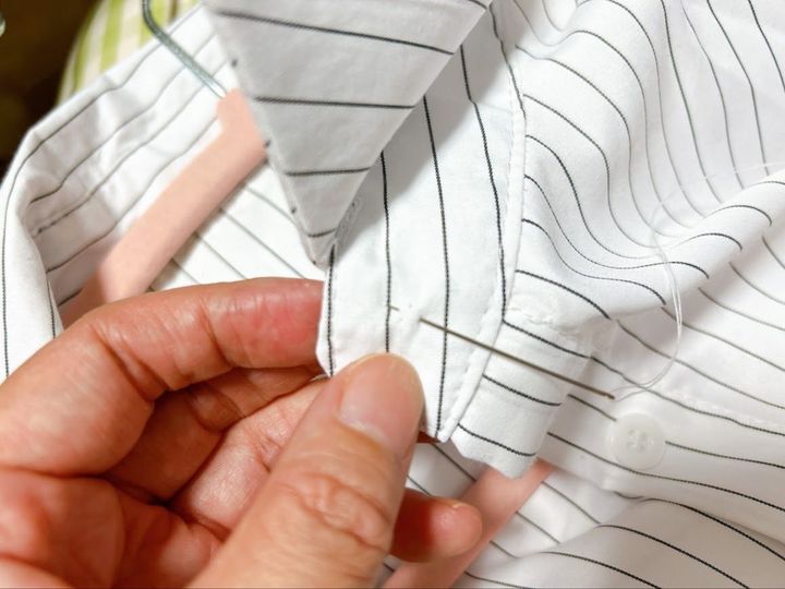 チープなブラウス、20分で今っぽ！ボタン替えだけ簡単リメイク