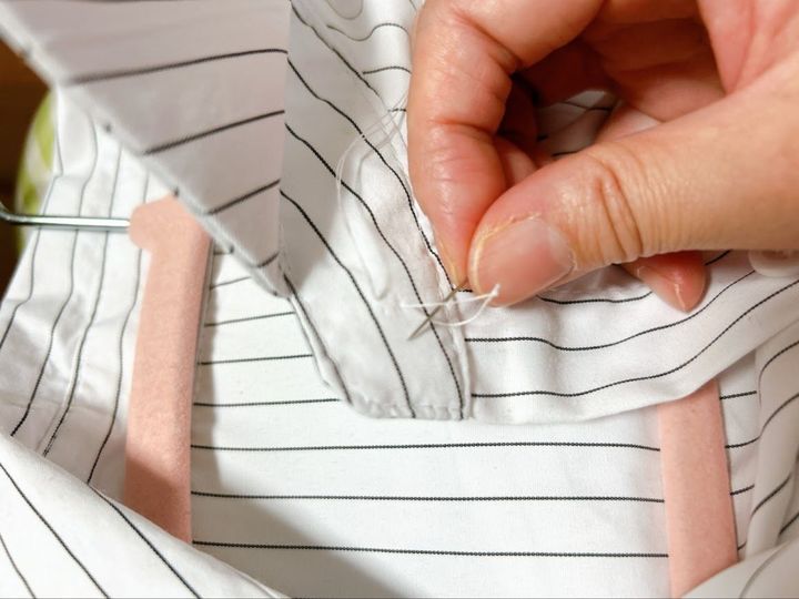 チープなブラウス、20分で今っぽ！ボタン替えだけ簡単リメイク