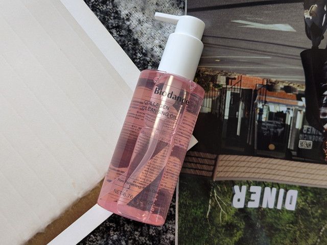 コラーゲンクレンジングオイル
