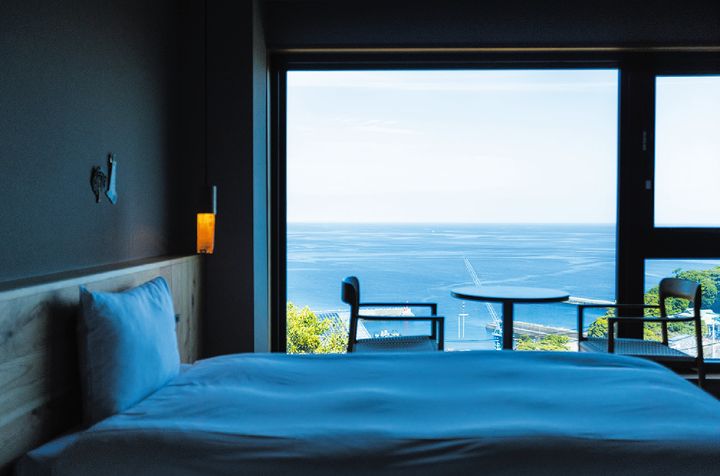 全室オーシャンビューが楽しめるモダンなホテル