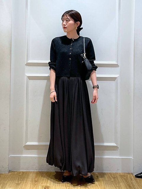 黒カーディガンコーデ4