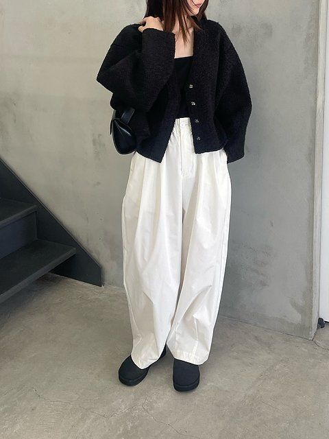 黒カーディガンコーデ1