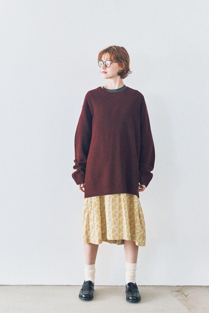 絶妙な色合いで、今大人気！バーガンディアイテムのおしゃれな秋コーデ6選