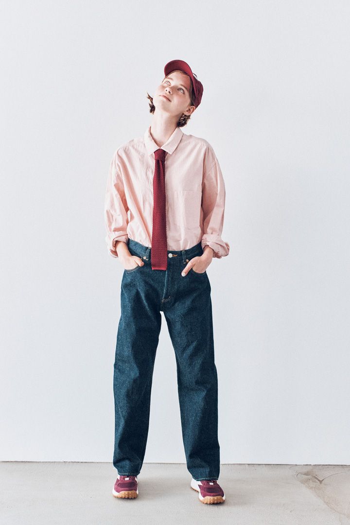 絶妙な色合いで、今大人気！バーガンディアイテムのおしゃれな秋コーデ6選