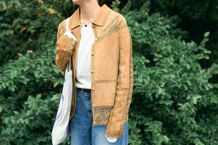 いつもの服じゃちょっと物足りない！そんな日こそアクセサリーやバッグで華やかに仕上げて【ファッジウィークエンド ファッションスナップ】