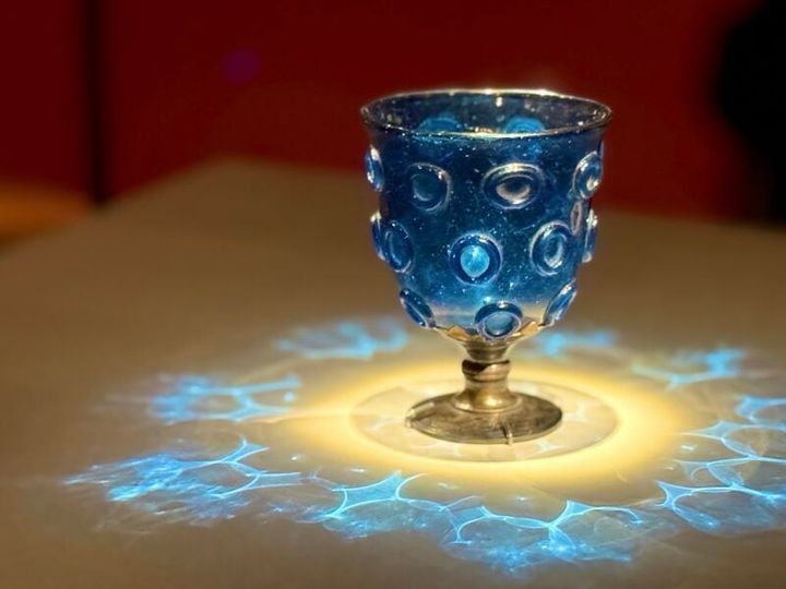 第77回正倉院展 中倉70「瑠璃坏 附 受座（るりのつき つけたり うけざ）」