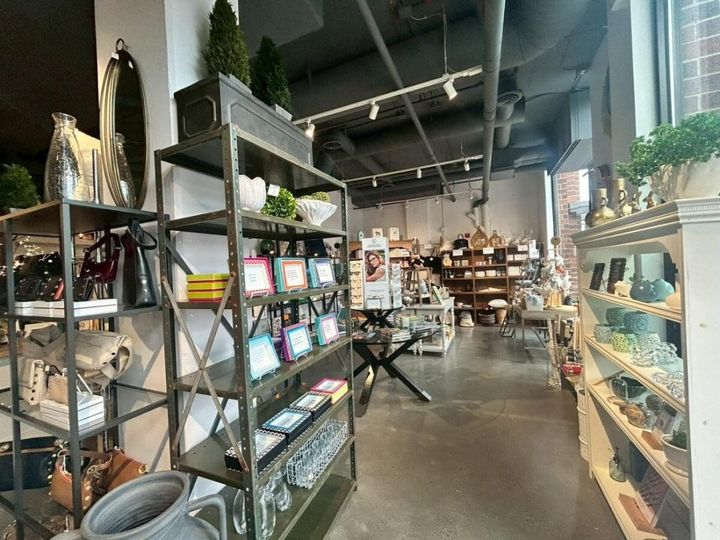 「Hedge＆Vine」 店内