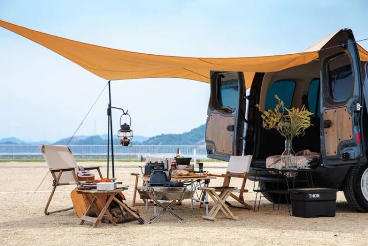 火の粉から服を守るのに必須！キャンプに持っていきたい難燃ブランケット5選