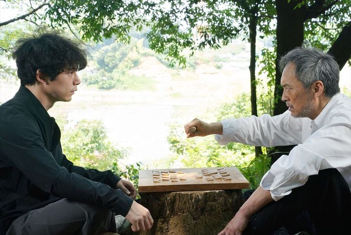 映画『盤上の向日葵』場面写真 （C）2025映画「盤上の向日葵」製作委員会 width=