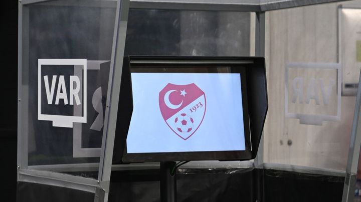 トルコサッカー界に衝撃！審判員「150人超」が賭博行為…1万8000回以上賭けた者も