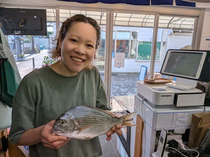 マルカマ店長の和田茜さん