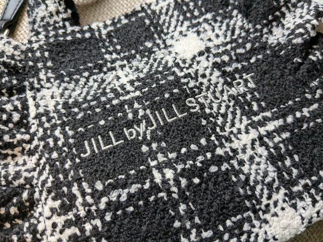 ジルスチュアートツイードフリルバッグ刺繍