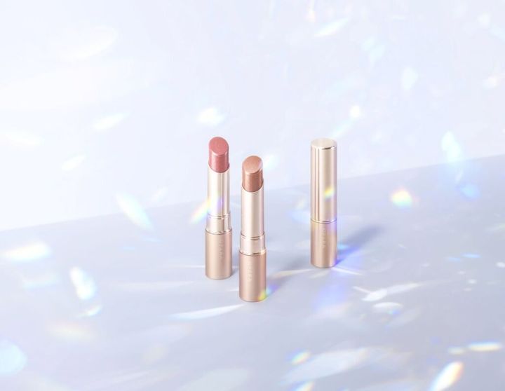 オペラ公式アカウントは29日、Xを更新し、11月12日発売の新作リップのプレゼントキャンペーンについて投稿しました。