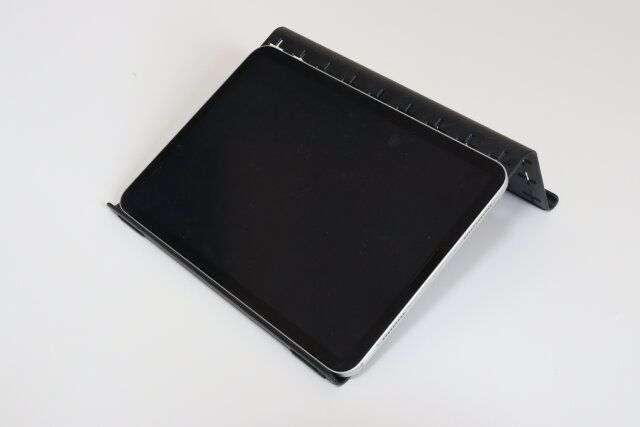 タブレットスタンド（滑り止め付） 使用例
