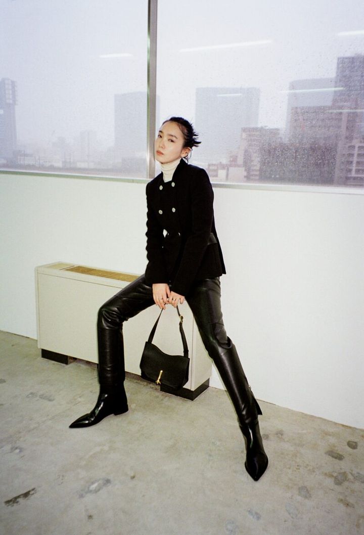 エルメス × 飯豊まりえ