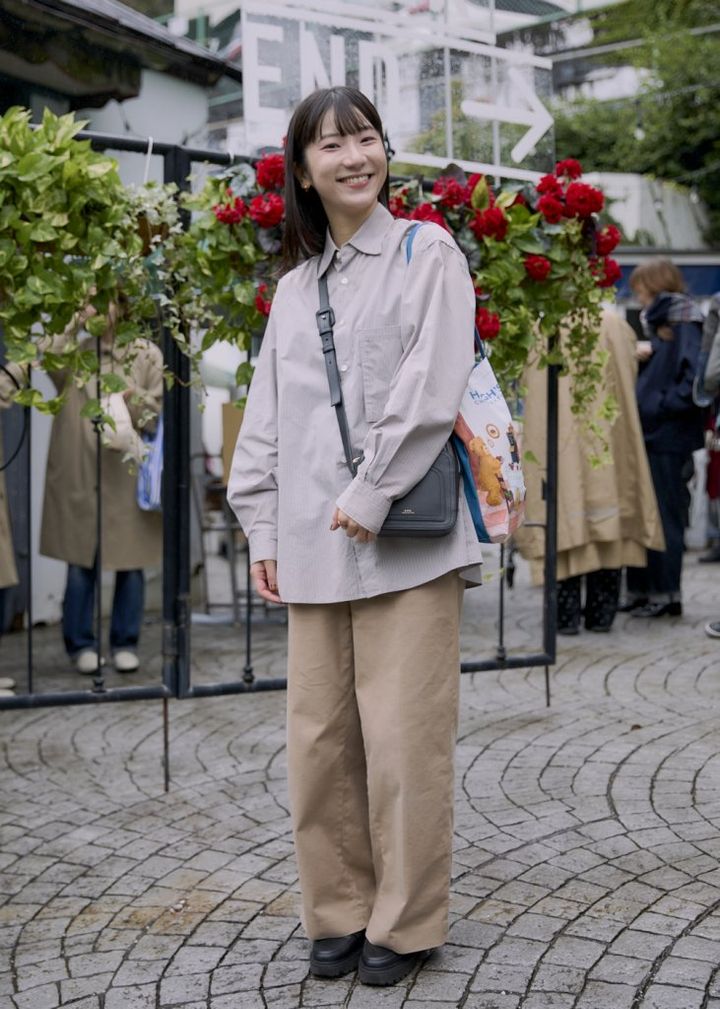 コーデの仕上げはメガネ・バッグ・アクセサリーで”自分らしさ”をプラスして【ファッジウィークエンド ファッションスナップ】