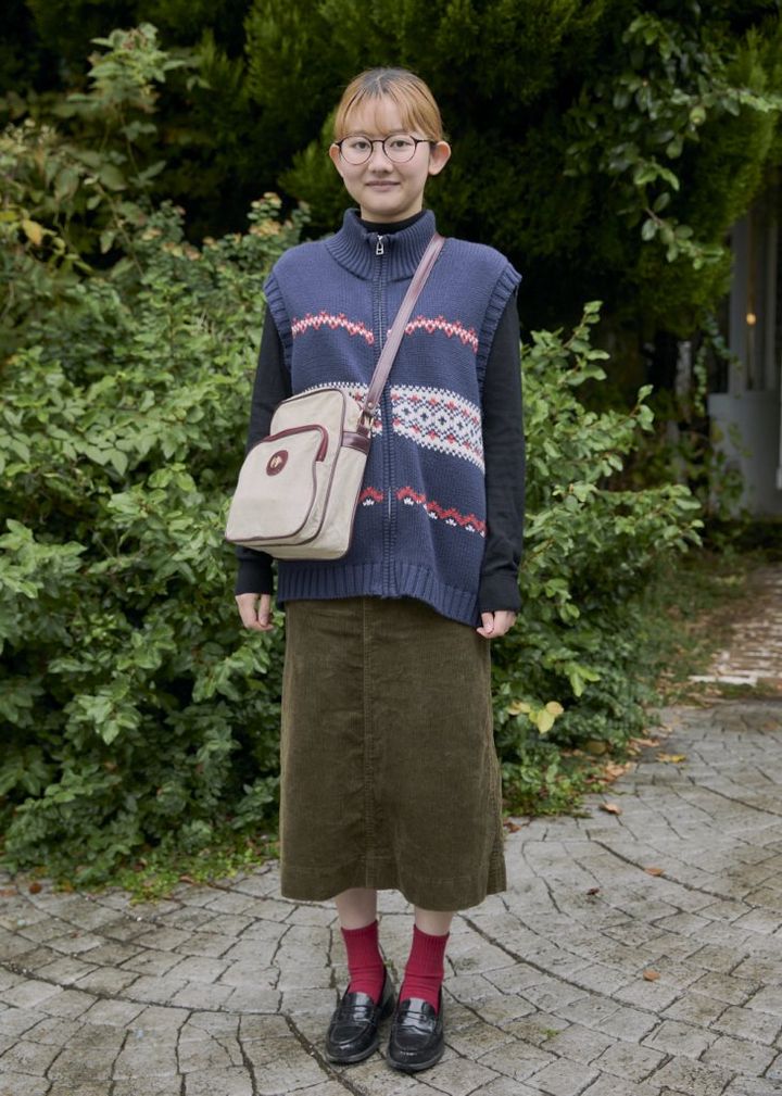 コーデの仕上げはメガネ・バッグ・アクセサリーで”自分らしさ”をプラスして【ファッジウィークエンド ファッションスナップ】