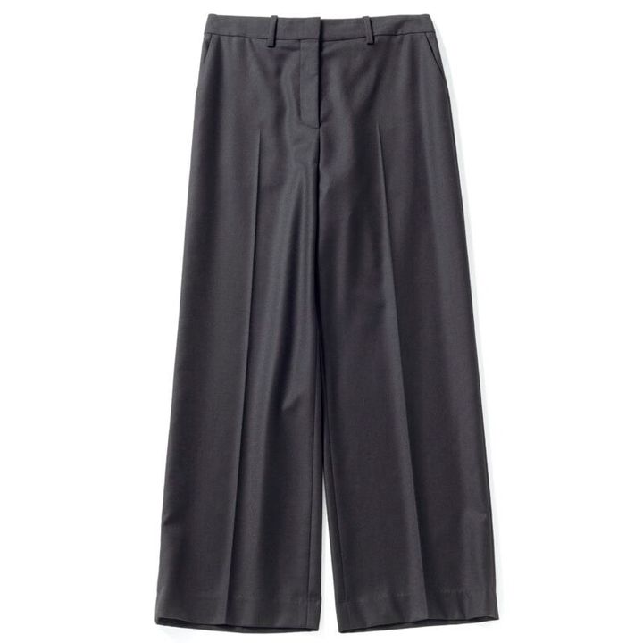 パンツ3万9600円（セオリー／リンク・セオリー・ジャパン）