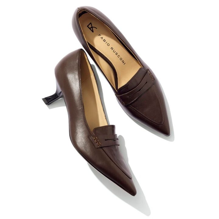 パンプス4万700円（ファビオ ルスコーニ／ピモンテ）