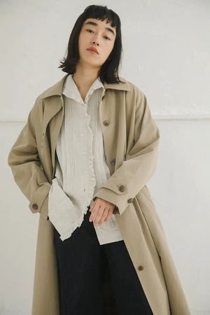 Nigel Cabourn WOMANから、福岡店・オンラインストア限定「EXCLUSIVE MAC COAT」登場