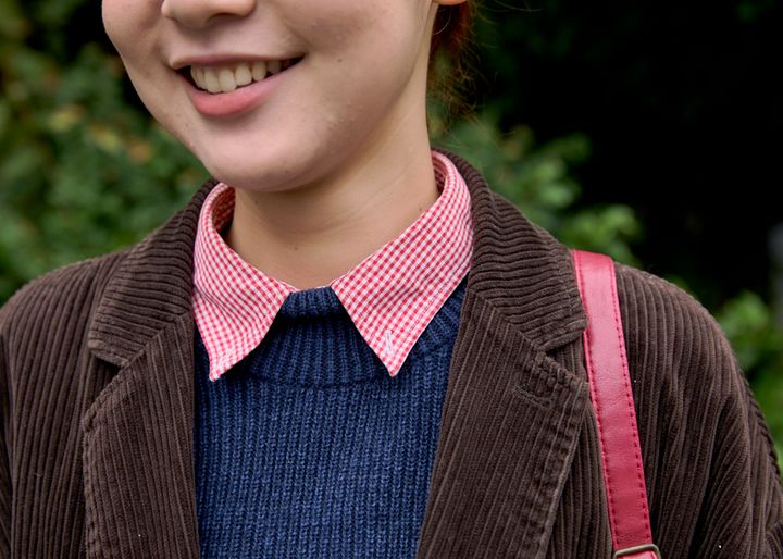 ジャケットでカジュアルを引き締めて“きちんと感”をプラス【ファッジウィークエンド ファッションスナップ】