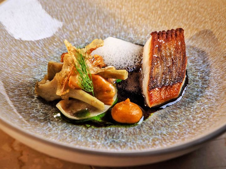 水天宮前『Le Jardin de Kamo』の「瀬戸内産マナガツオ セトワーズのラビオリ アーティチョークとジロール茸 リースガルディアン」