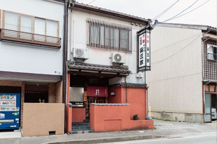 ツーリングの聖地・佐渡島で味わう絶品グルメ！｜ツーリングガイド・佐渡