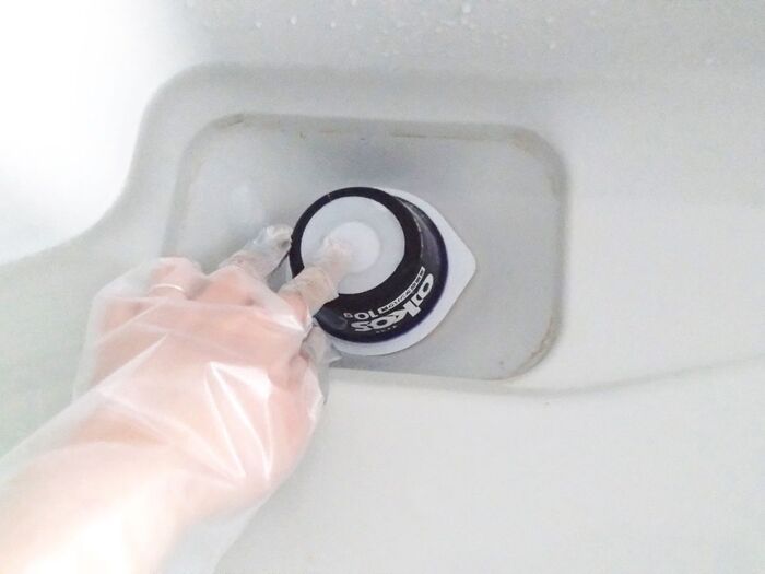 〈シンクに水を溜める方法3選〉フタがなくても溜められた…！洗面台もシンクも“丸ごと洗い”がラクすぎる！！！