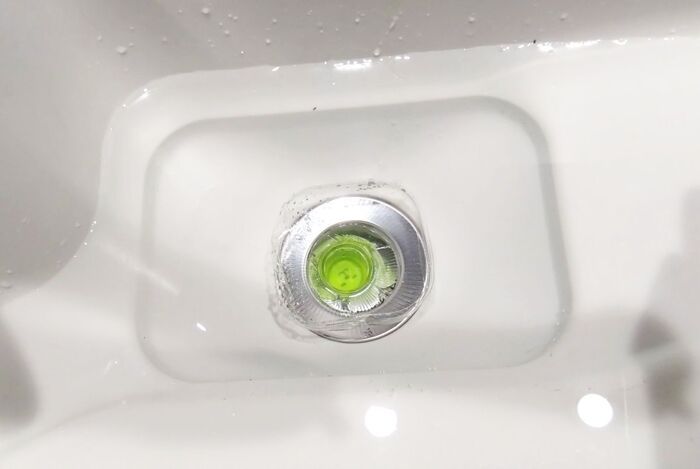 〈シンクに水を溜める方法3選〉フタがなくても溜められた…！洗面台もシンクも“丸ごと洗い”がラクすぎる！！！