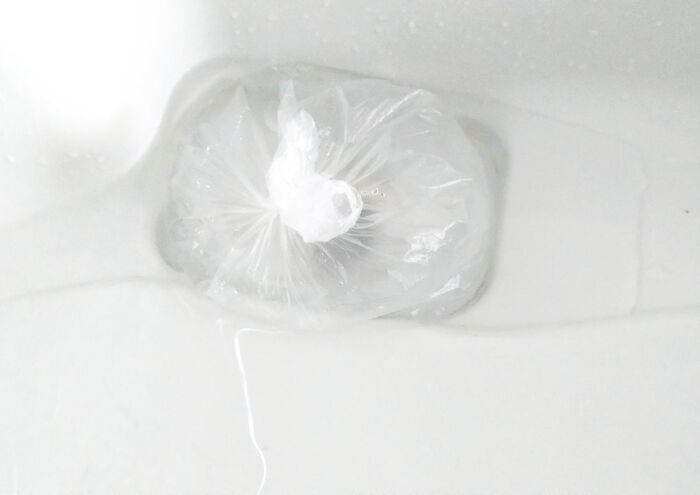 〈シンクに水を溜める方法3選〉フタがなくても溜められた…！洗面台もシンクも“丸ごと洗い”がラクすぎる！！！