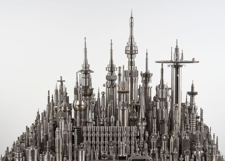 Chu Enoki | RPM-1200 | 2011 | Steel | Dimensions variable | Hyogo Prefectural Museum of Art | Photo_ Seiji Toyonaga ©Chu Enoki