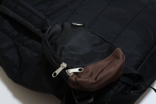 ダイソーの高品質なリュック用小物ポーチ