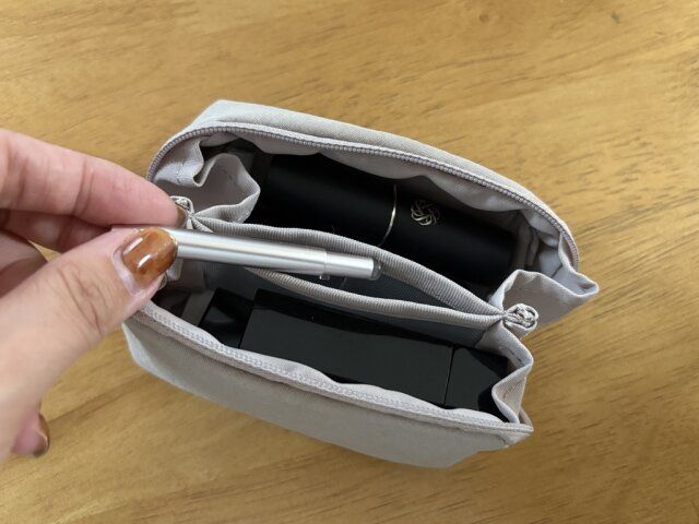 無印良品の「リンクルナイロン 大きく開くポーチ」