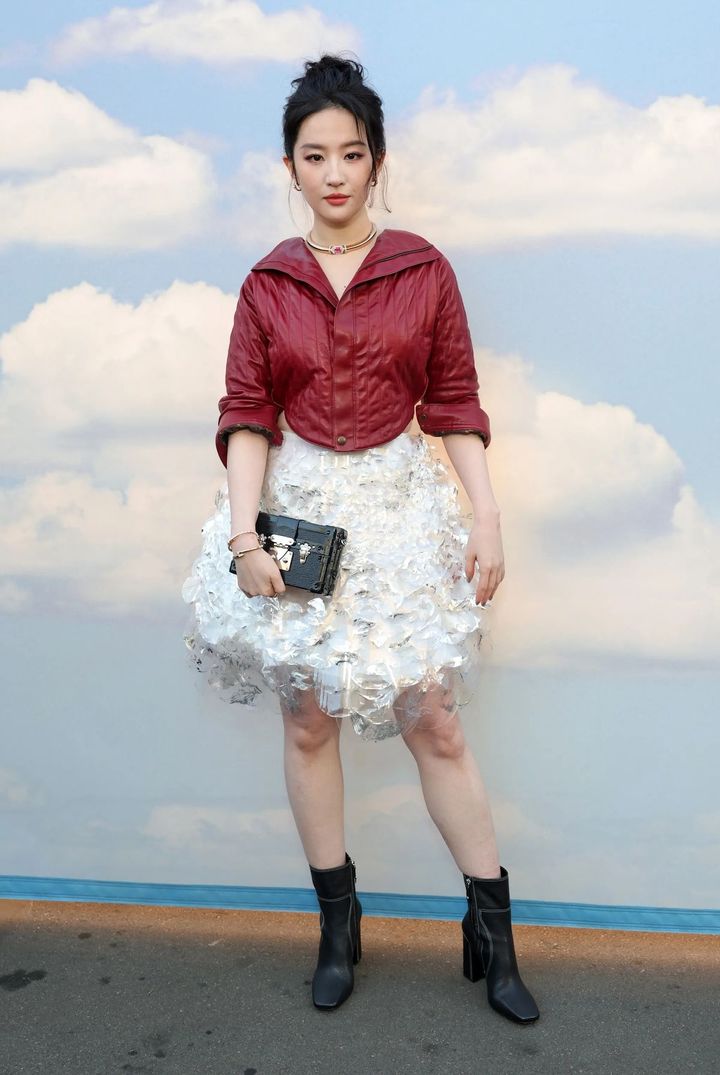 リウ・イーフェイ