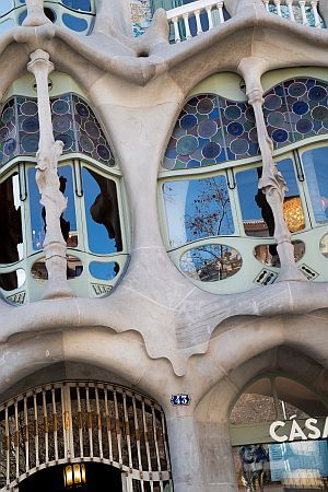 ガウディ建築「カサ・バトリョ」に現代アート専用ギャラリー誕生。2026年1月一般公開