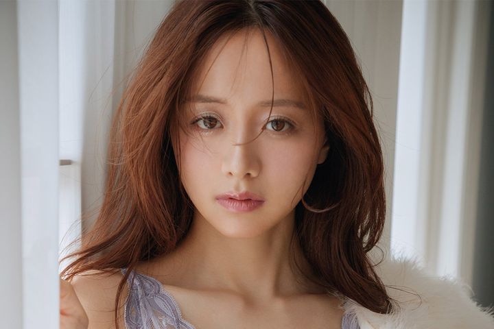 ピーチ・ジョン冬の新ビジュアルに登場した森香澄さん