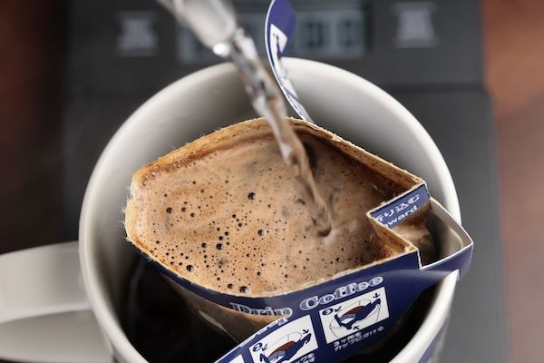 プロの1杯を再現！「しげとし珈琲」が抽出動画マニュアル付きドリップバッグ発売