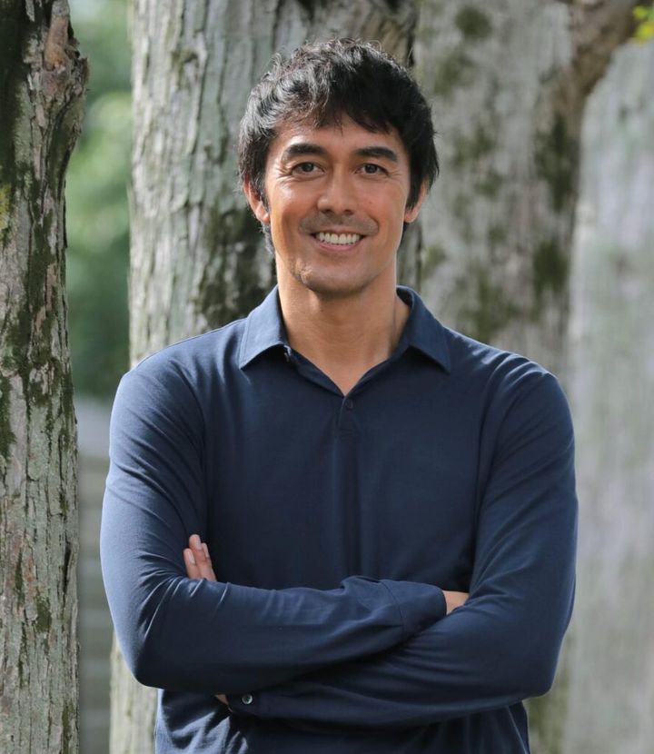 27日午後、「阿部寛のホームページ」という謎ワードがXで突如トレンド入りしました。