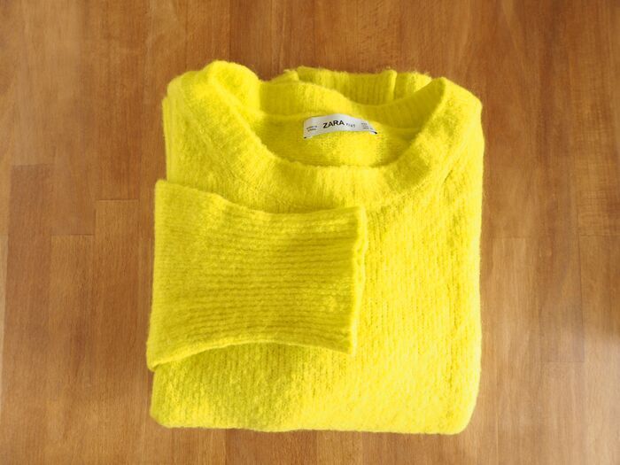 伸びた袖口が復活！お気に入りのセーターをよみがえらせるカンタン裏ワザ♪