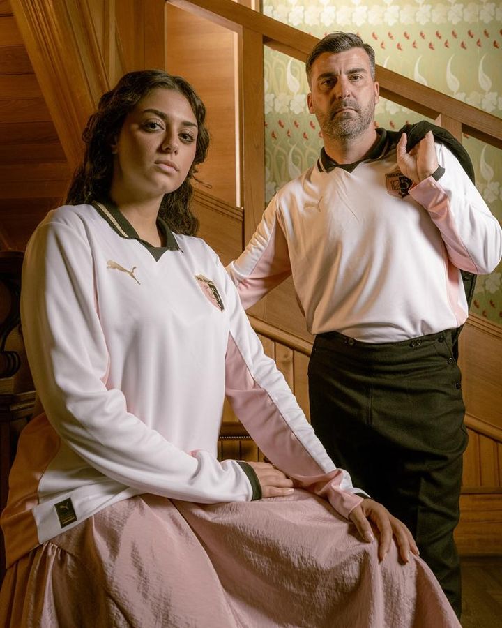 イタリアの「島クラブ」が美しき記念ユニフォームを発表！セリエA“最強時代”を彷彿デザイン