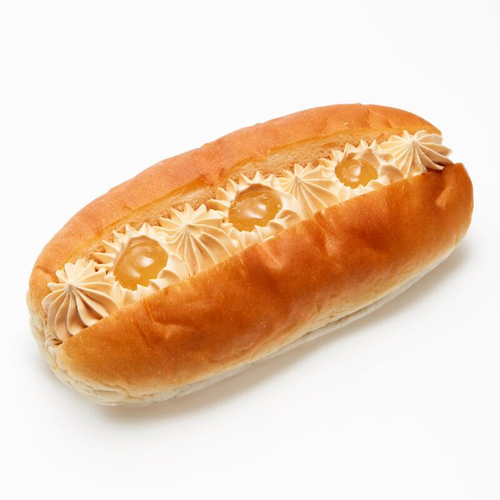 〈銀座ウエスト〉林檎キャラメルバターコッペ