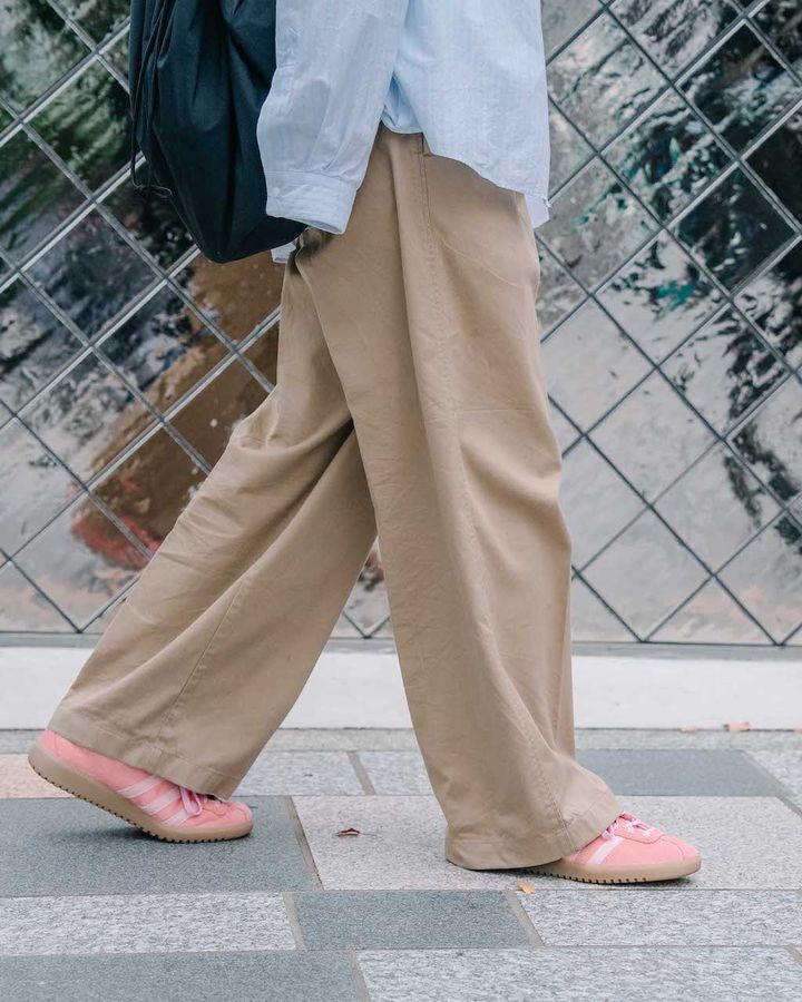 “チノパン”が主役の秋コーデ5選。汎用性が高いから着こなしの幅が広い！【TOKYO SNAP】