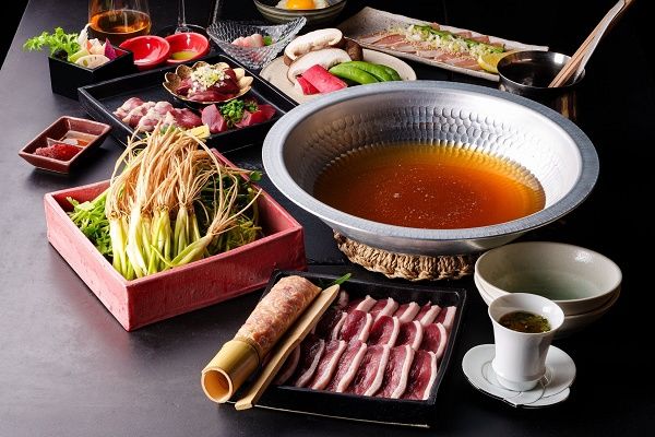 【東京都渋谷区】「ファイヤーバード恵比寿」で秋田県産「三関せり」を使用した「鴨セリ鍋コース」発売