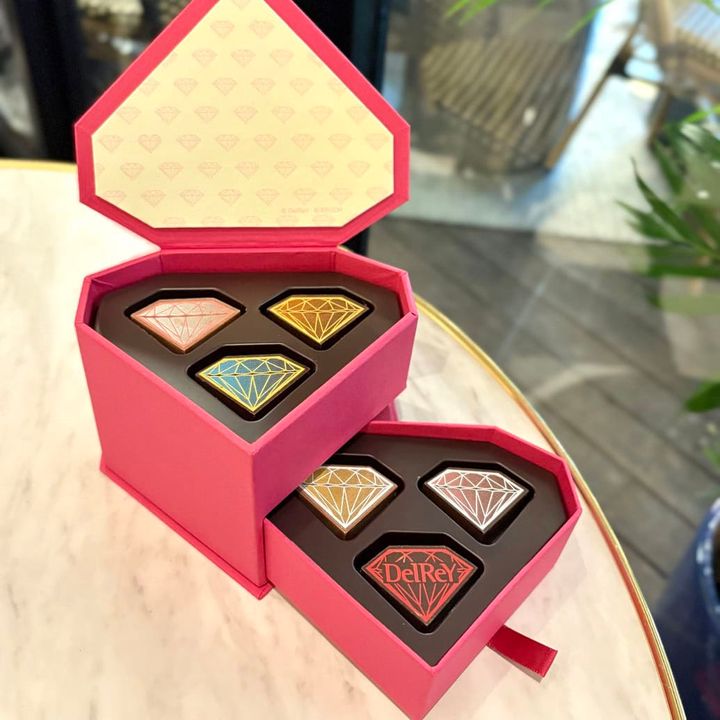 シルバニアファミリー×デルレイ ダイヤモンドショコラBOX