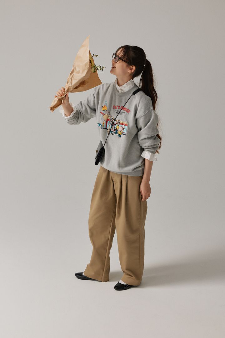 秋のチノパン×スウェットスタイル。レディに着るとこなれて見える！【FUDGE FRIEND おしゃれさんの毎日コーディネート vol.607｜うさみ】