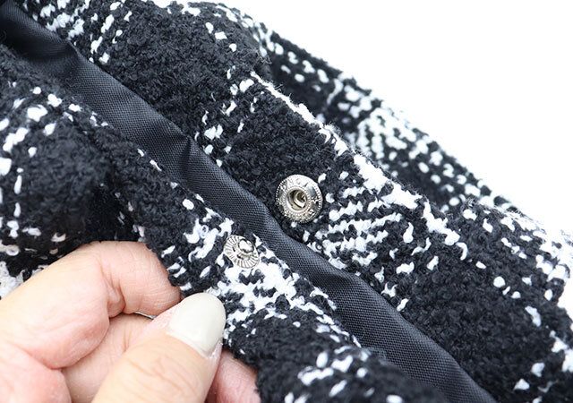 スナップボタン